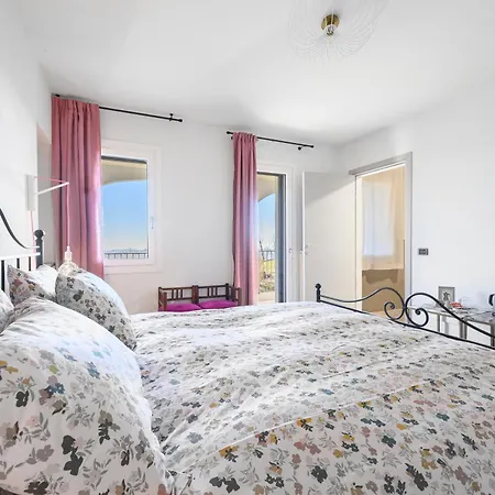 Rocco Country house *